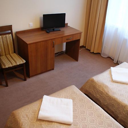 グダニスク Scsk Brzeznoホステル エクステリア 写真