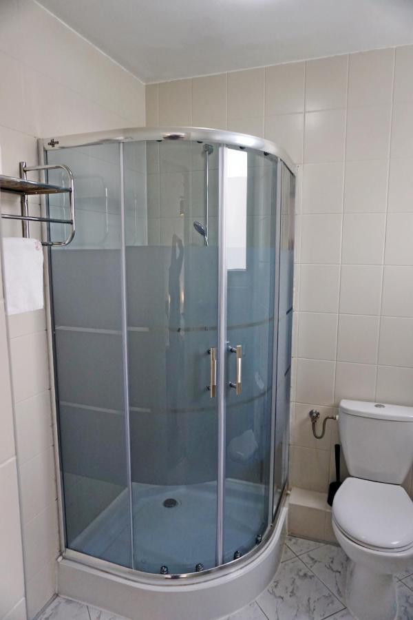 グダニスク Scsk Brzeznoホステル エクステリア 写真